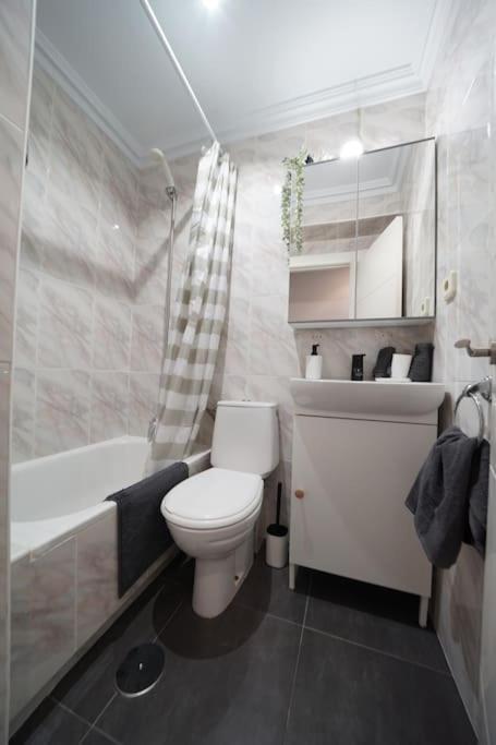 Bonito Y Acogedor Apartamento En Santander Bagian luar foto